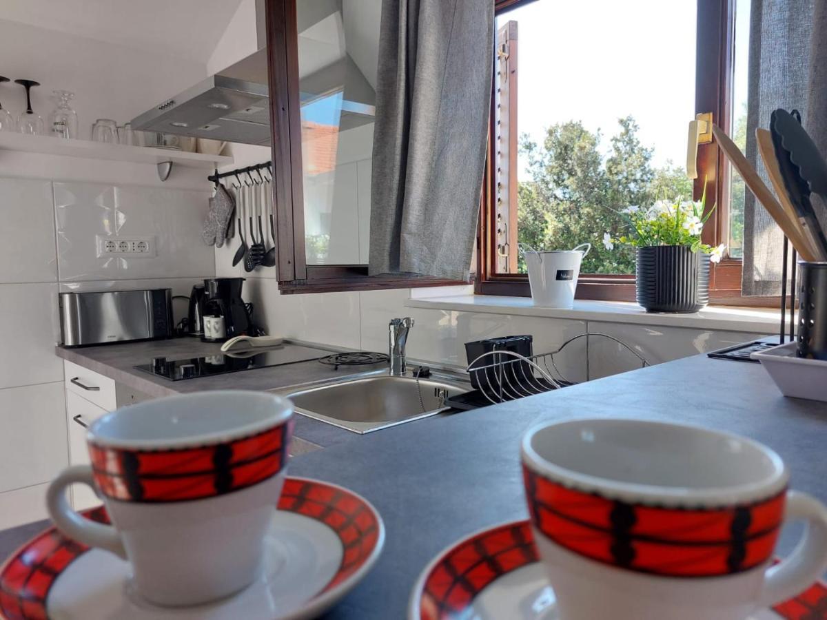 Apartments Lavanda - Free Parking And Grill Jezera Exterior foto